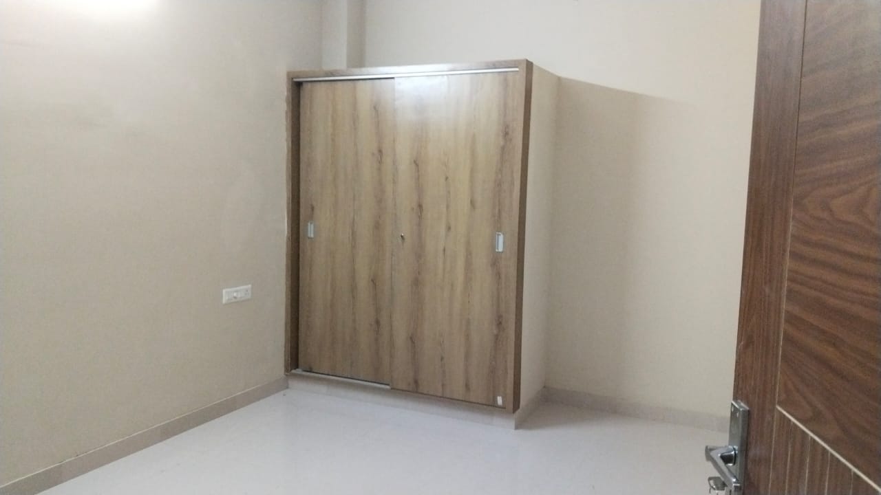 Spacious 4BHK Flat 2 Floor for Rent in Mansarovar, Jaipur-Mansarover-Jaipur